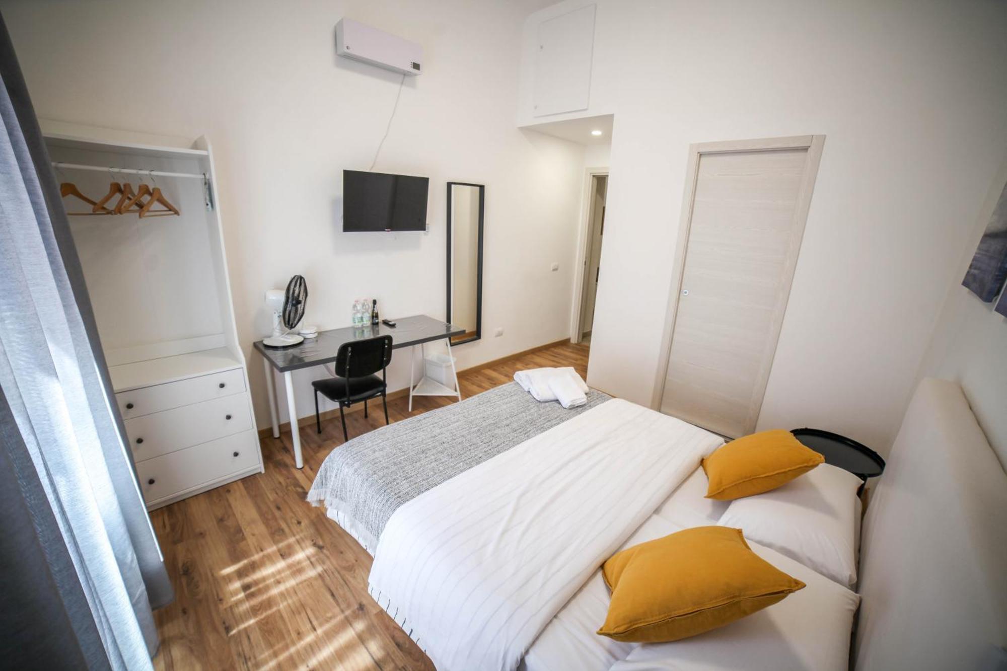 Cosmo Guesthouse Рим Екстериор снимка